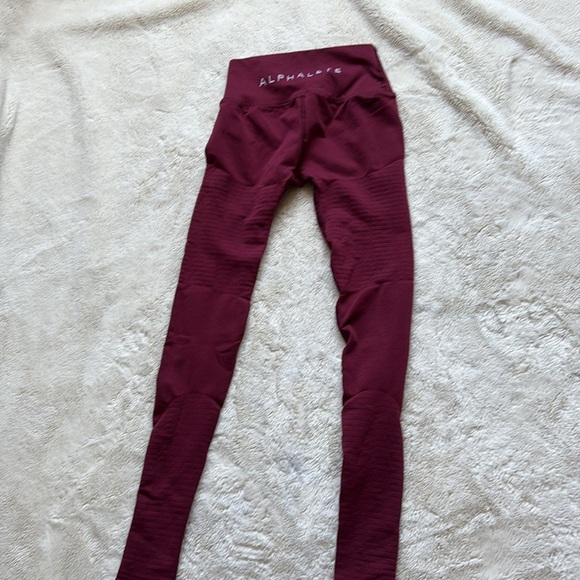 Alphalete High-Waist Leggings – Burgundy XS | Muscle Fit| Sculpting Activewear | - Picture 5 of 6